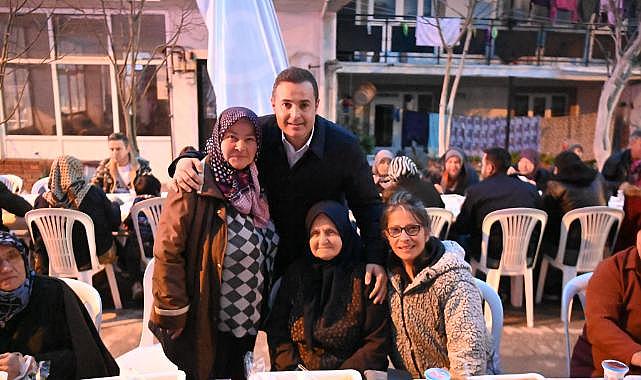 Başkan Akın, 2. Sakarya Mahallesi’nde Vatandaşlarla İftarda Buluştu