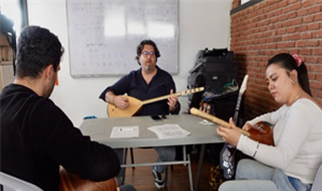 Genç İzmir'den Ücretsiz Müzik Kursları ve Konservatuvar Hazırlık Programı: Başvuru Son Günleri