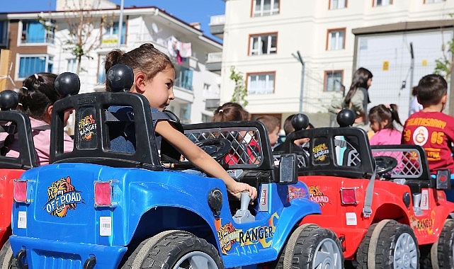 Keçiören'de Avrupa Hareketlilik Haftası Coşkuyla Sonuçlandı: Çocuklar İçin Öğrenirken Eğlence, Yetişkinler İçin Hareket Dolu Anlar