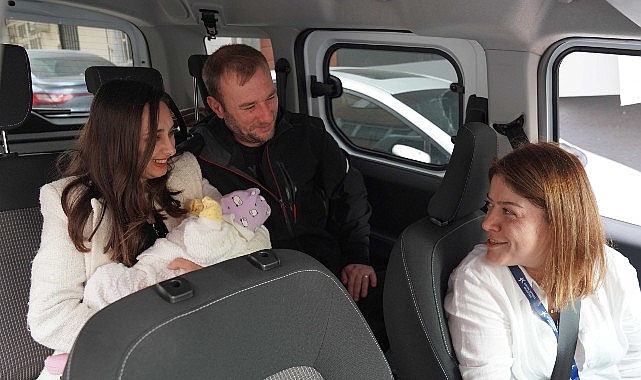 Anne Taksi: Kadınlar için ücretsiz, güvenli ve konforlu ulaşım hizmetiyle destek sürüyor