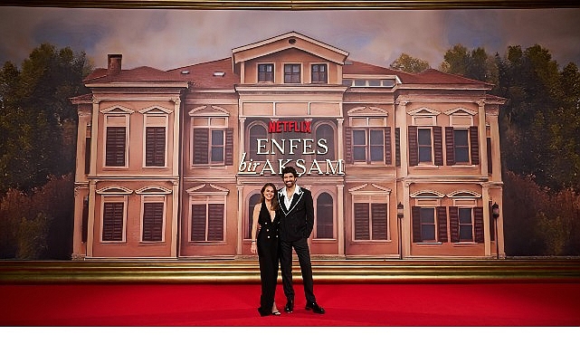 Enfes Bir Akşam Dizisi Lansmanı: Rixos Tersane İstanbul’da Göz Kamaştıran Gece