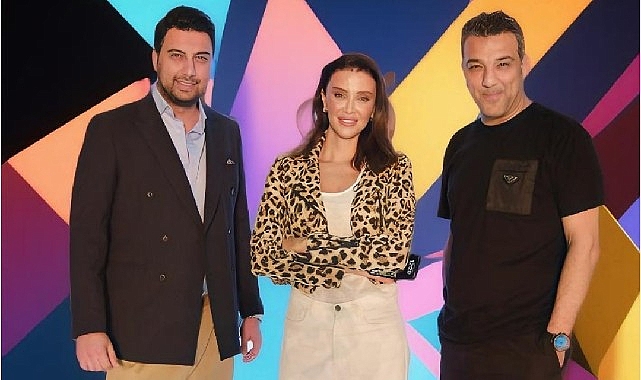 Fashion Prime İzmir Fuarı'nda Kumaş ve Moda Buluşması: Ünlü Modeller ve Seçkin Defileler