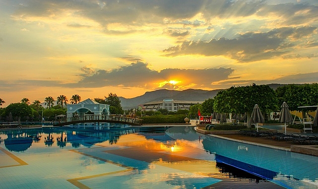 Hilton Dalaman Sarıgerme Resort & Spa: Kasımda Aile Tatili İçin Kaçırılmayan Seçenekler