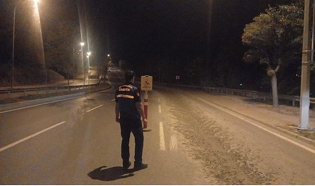 İzmit’te Yol Üzerine Beton Dökülmesine Ağır Cezai Müdahale ve Denetim Seferberliği