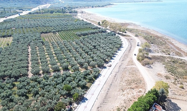 İznik’te Parke Taşı Çalışmaları Sürüyor: Ekipler Hedef Noktalarda Eş Zamanlı Uygulamaları Devam Ettiriyor