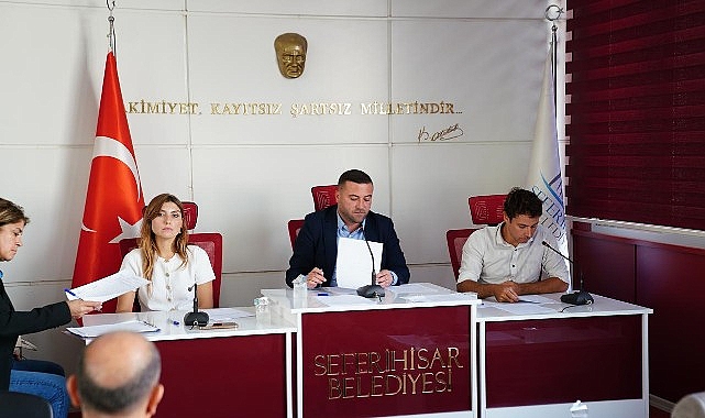 Karakayalar Mahallesi’nin Resmi Statüsünü Kazandığı Seferihisar Meclis Kararı