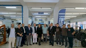 Ege Meslek Yüksekokulu'na FordStore İzkar'dan Eğitim Desteği: Otomotiv Teknolojisi Laboratuvarlarına Yeni Araç Hibesinin Adımı