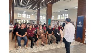Gebze Kütüphanesi'nde Yazar Altıntaş ile Hafıza ve Mekân Üzerine Şehrin Hikâyesi
