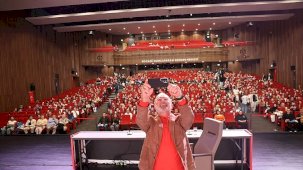 Yara Saran Bir İnsan: Bahadır Yenişehirlioğlu ile Kocaeli Kitap Fuarı'nda İhya Teması