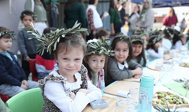Hasbi Şengül İlkokulu Geleneksel Zeytin Kırma Şenliği: Şakran’da Zeytinin Renkli Yolculuğu