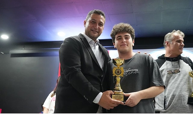 Milas Belediye’s Sporcuları Cumhuriyet BayramıSatranç Turnuvasında Başarıya Doğru Adımlar Attı