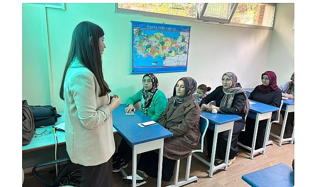 Semt Merkezlerinde Ebeveynlere Yönelik Madde Bağımlılığı Farkındalığı ve Koruyucu Aile Tutumları Eğitimi