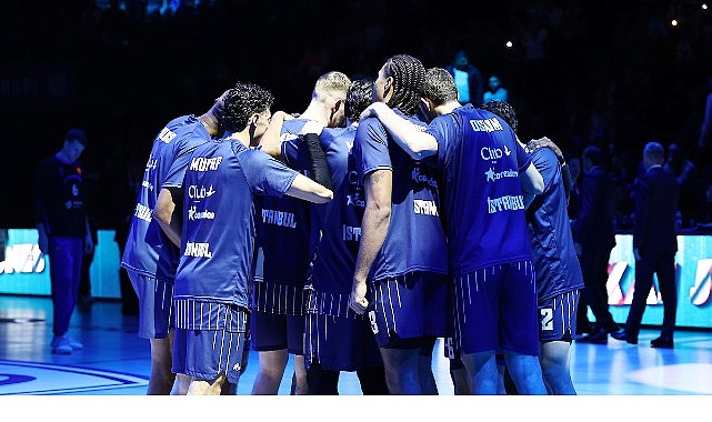 Anadolu Efes Real Madrid: EuroLeague Heyecanı Turkcell Basketbol Gelişim Merkezi'nde