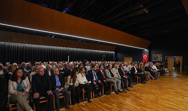 Atatürk ve Cumhuriyet Söyleşisi: Bilim, Akıl ve Tam Bağımsızlık Vurgusu