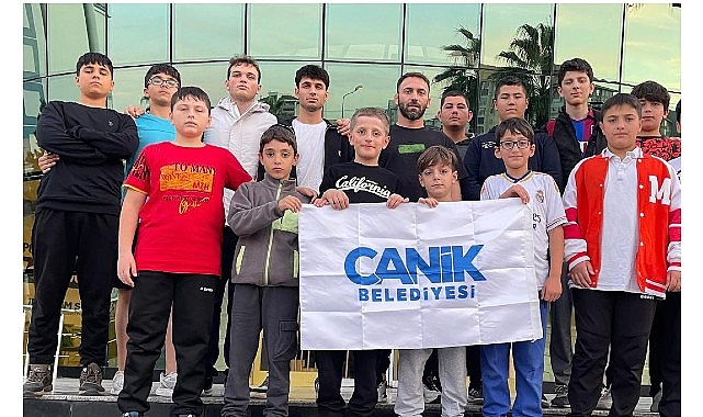Canik Belediyespor, Samsun İl Güreş Şampiyonası'nda 8 madalyayla zirvede