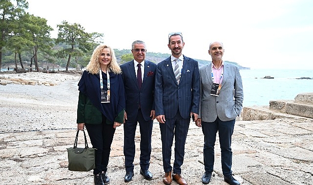 Kemer’de Türk İş Dünyası Zirvesi Öncesi Kokteyl ve Önde Gelen İdarecilerin Katılımı