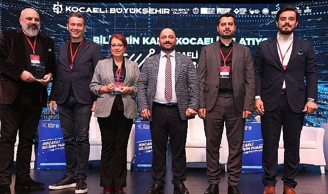 Kocaeli Bilişim Fuarı: Yapay Zeka, Adli Bilişim ve Yeni Medya Üzerine Derin Dalgalar