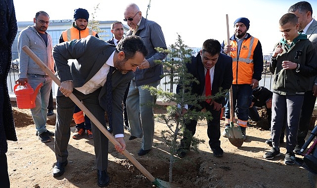 Köklerimiz Engel Tanımaz: Konya'da Özel Gereksinimli Öğrencilerle Fidan Dikme Etkinliği