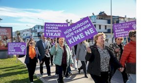 Güzelbahçe’de 25 Kasım Kadına Yönelik Şiddetle Uluslararası Mücadele Günü Basın Açıklaması ve Yürüyüş