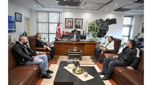 Kartepe'de Şampiyonluk Coşkusu: Başkan Kocaman, Hodri Meydan’la Buluşması