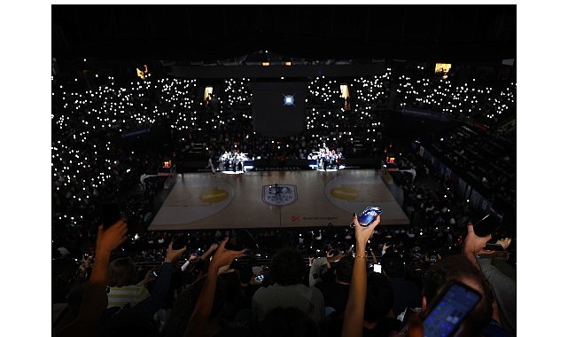 Anadolu Efes, 500. Avrupa Kupaları Galibiyetini Kutuyor ve Dubai Basketbol’u Evinde Ağırlıyor
