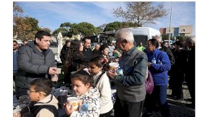 Çeşme’de Dayanışma ve Paylaşım Buluşması: Gülşah Durbay Anısına Hayır Yemeği