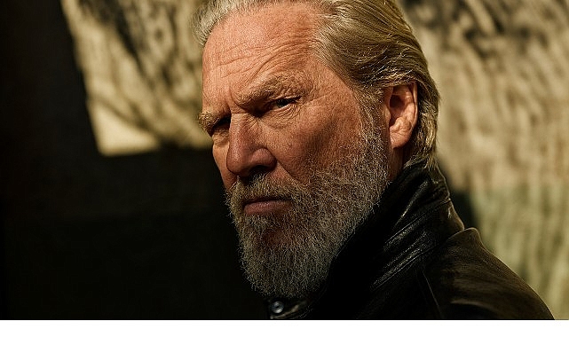 The Old Man 2. Sezon: Emily Chase’i Kurtarma Operasyonu ve Dizi Dünyasının Genişleyen Kapıları