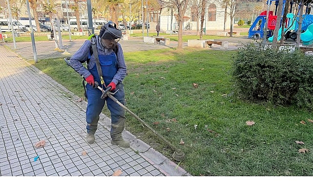Gemlik’te Mahalleler Gençleşiyor: Parklar, Temizlik ve Kaldırım Çalışmaları Hız Kesmeden Sürüyor