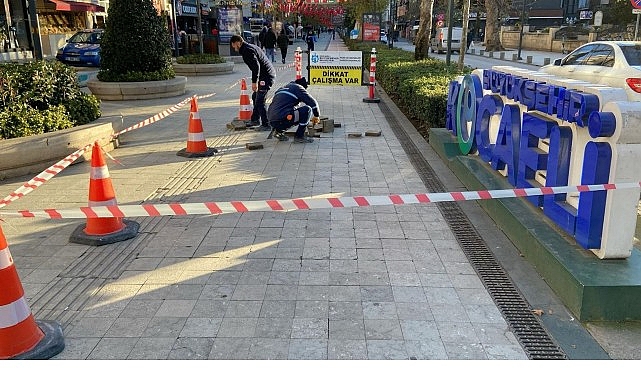 İzmit Cumhuriyet Bulvarı’nda Granit Yolları İçin Bakım ve Yenileme Çalışmaları