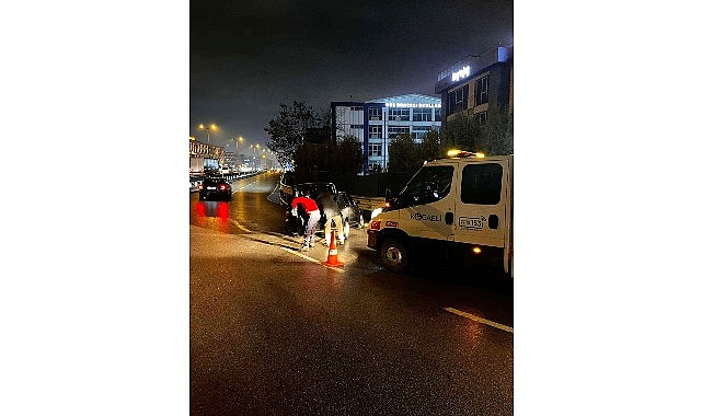 Kandıra Yolu Şehir Hastanesi Kavşağı’nda Anında Müdahale: A Takımı Trafik Güvenliğini Sağladı