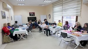 Konak Belediyesi Örgü Sınıfı Üyelerinin İyilik Dalgası Doğu ve Güneydoğu Anadolu’nun Çocuklarına Ulaşıyor