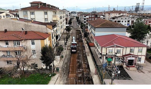 Körfez Petkimliler Caddesi’nde Büyükşehir Dokunuşu: Üstyapıda Konfor İçin Yoğun Çalışma