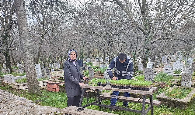 Antalya’da Mezarlık Bakım Çalışmaları ve Bayram İçin Ulaşım Desteği