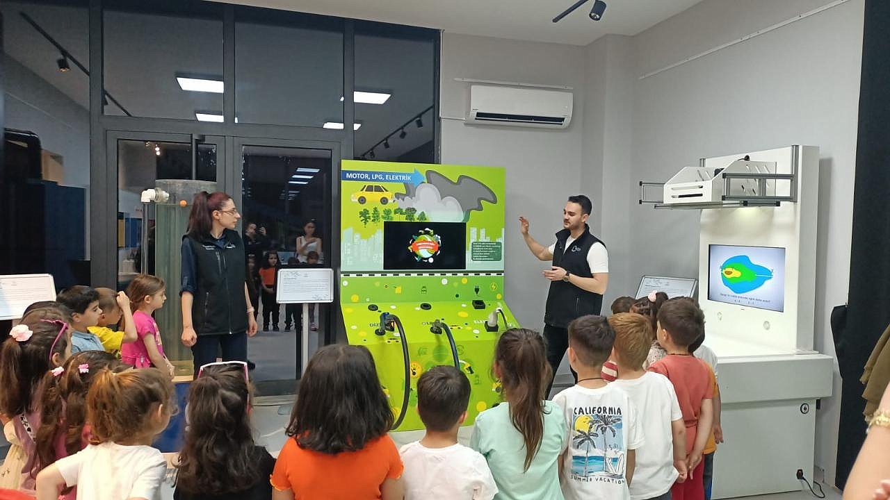 Büyükşehir Belediyesi, çocukları bilim ve çevreyle buluşturdu