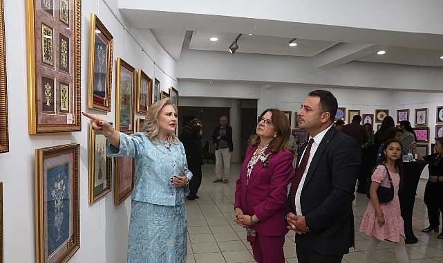 Kaat-ı ve Ebru Atölyeleriyle Nilüfer’de Geleneksel Sanat Günümü