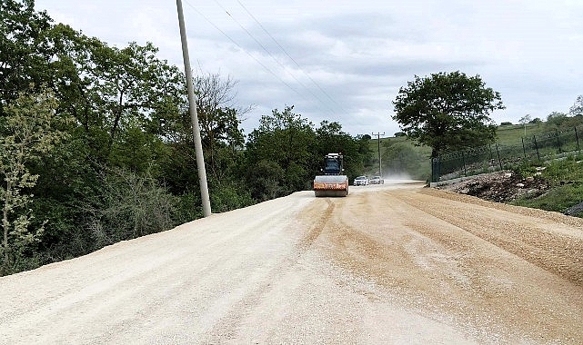 Kandıra Akçaova Grup Yolu Yenileniyor: Yaz Döneminde Hızlı İyileştirme ve Altyapı Güvenlik Tedbirleri