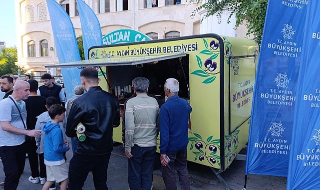 Kurban Bayramı Sonrası Halkla Paylaşımlar: Aydın Büyükşehir Belediyesi’nden Şeker ve Limonata İkramı