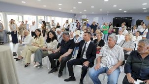 Bir Çınar Bin Umut: Seferihisar’da Yaşlılar İçin Dayanışma ve Üretimin Buluşması