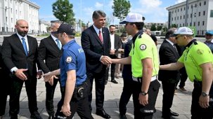 Kartepe’de Geleneksel Bayramlaşma: Birlik ve Kardeşlik Dolu Anlar