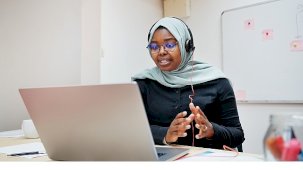 Uzaktan İngilizce Öğretimini Destekleyen Pratik Rehber: 10 Noktada Güvenli ve Etkili Dersler