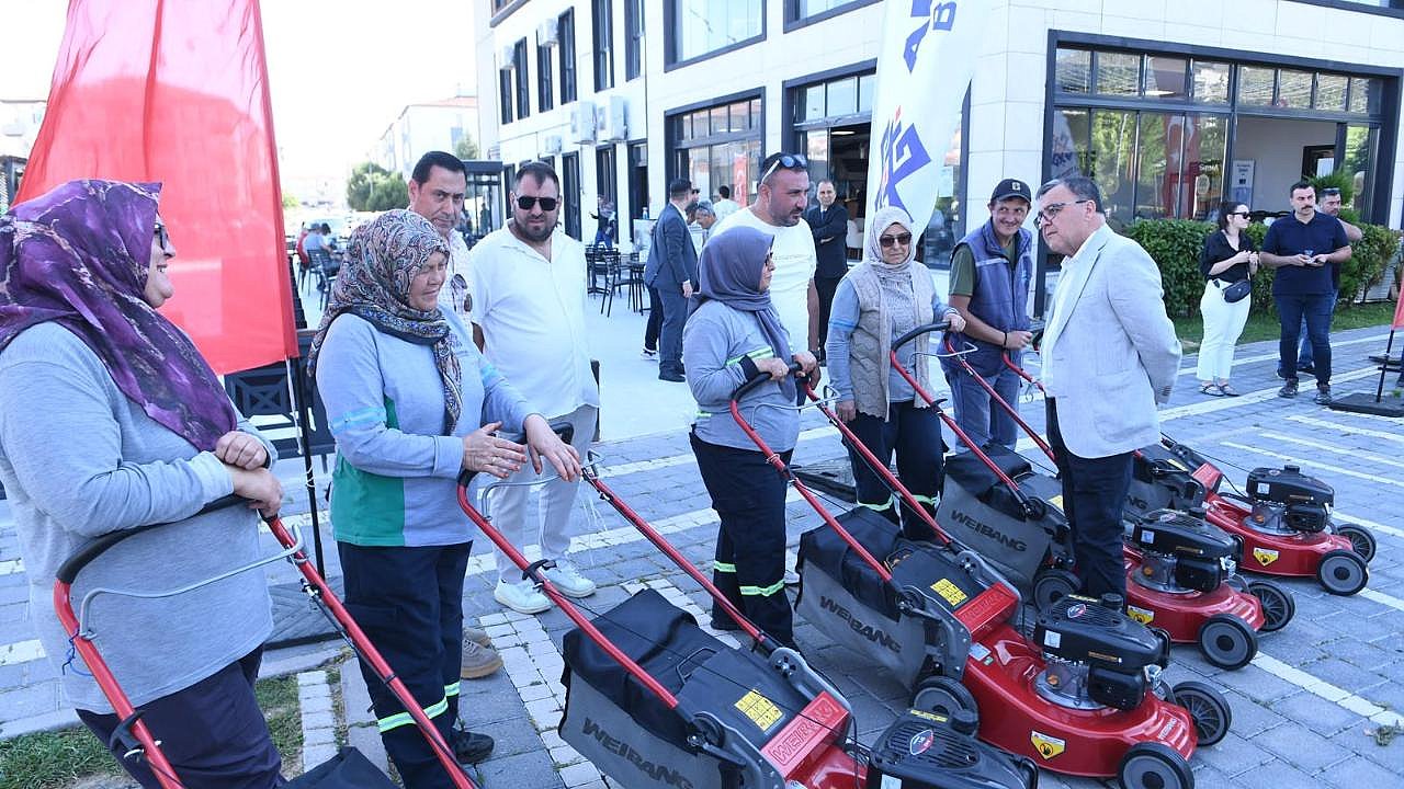 ALTIEYLÜL BELEDİYESİ ARAÇ VE EKİPMAN PARKINI GÜÇLENDİRDİ
