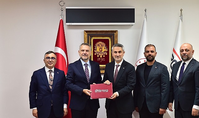 Bayrampaşa Spor Tesisleri İçin Yeni Yatırım Protokolü İmzalandı ve Altyapı Güçleniyor