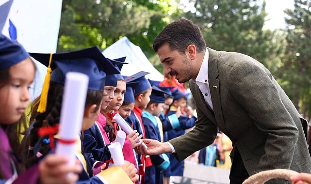 Çankaya’daki Mezuniyet Coşkusu: Kreşlerden 515 Çocuk Yeni Adımlara Yolculuk