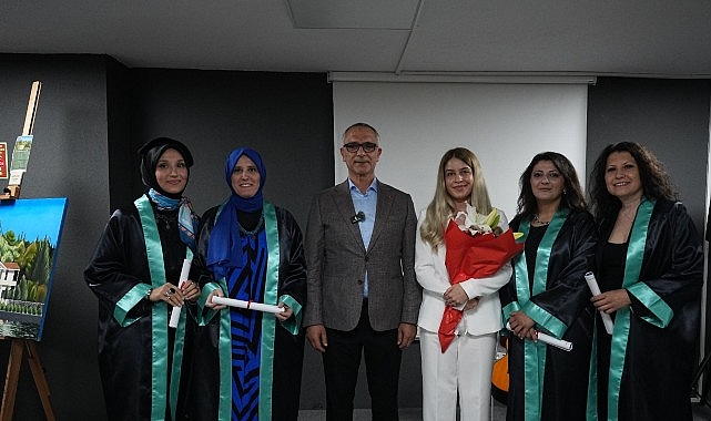 Gebze Güzel ve Geleneksel Sanatlar Bölümleri Yılsonu Öğrenci Sergisiyle Mezuniyet Coşkusu