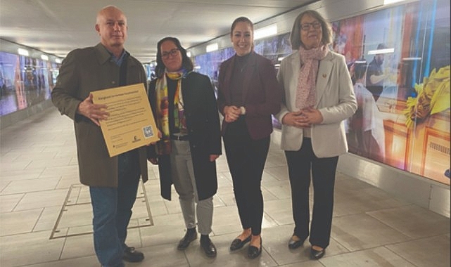Hanau Tren İstasyonu’nda Kamu Alanında Müzik Enstalasyonu: Willkommen ve Auf Wiedersehen Sergisi