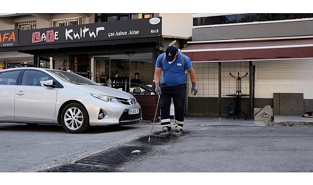 İzmir Balçova’da Kapsamlı Haşere Mücadelesi: Parklardan Rögarlara Her Nokta Göz D̂eğerlendi