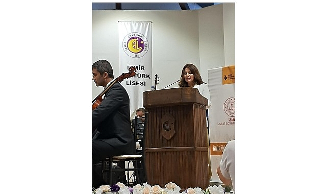 İzmir Öğretmen Akademileri 2025-2026 Kapanış Programı İzmir Atatürk Lisesi'nde Gerçekleşti