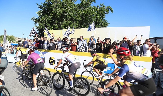 Konya GranFondo: Avrupa Bisiklet Başkenti Yol Yarışı Rüzgârı Konya’da Esti 2026 Avrupa Bisiklet Başkenti unvanına sahip Konya’da Granfondo Bisiklet Yol Yarışı ilk defa düzenlendi