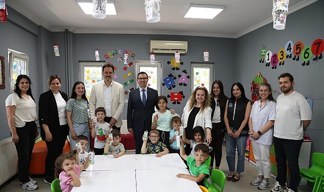 Nilüfer'de Sağlıklı Beslenme İçin Süt Dağıtımı ve İş Birliği Etkinliği