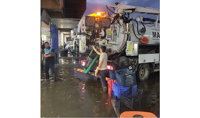 Salihli’de Şiddetli Yağış Sonrası Dayanışma: 560 Bin TL Nakdi ve Eşya Desteğiyle Yaralar Sarmalanıyor